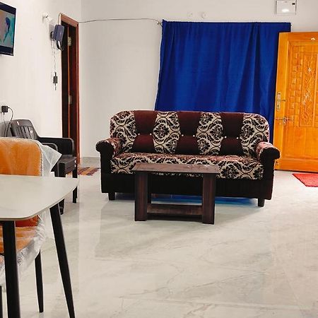 Tiruchanoor Home Stay Тирупати Экстерьер фото