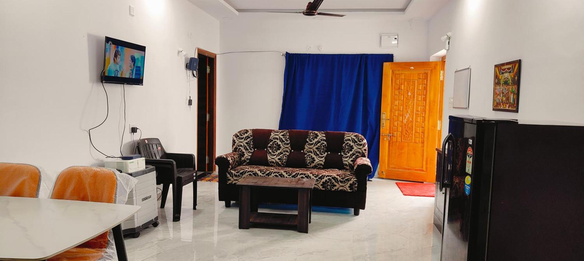 Tiruchanoor Home Stay Тирупати Экстерьер фото