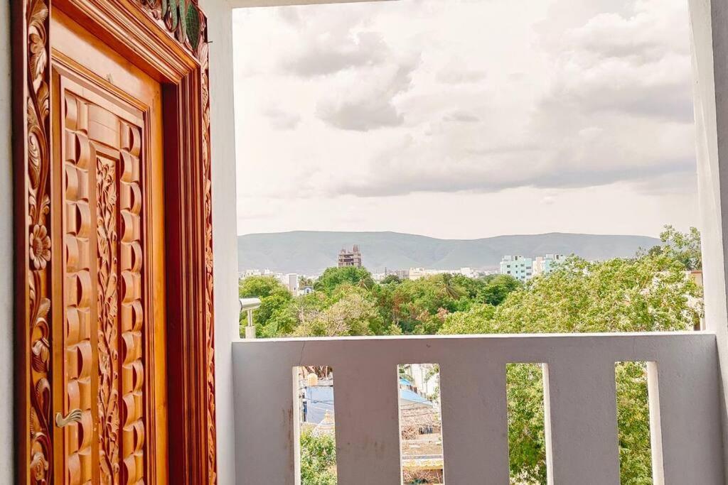 Tiruchanoor Home Stay Тирупати Экстерьер фото